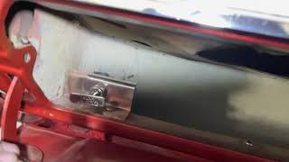 Kevin s 1960 Oldsmobile 98 - Radio and Cluster disassembly part 1
