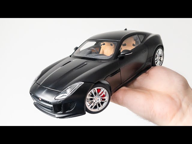 希少！AUTOart 1/18 ジャガーF TYPE R マットグレー2015 1/18 Scale Jaguar F Type Coupe R 2015 Matt Grey Met. Model