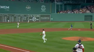 The Red Sox scouting report is correct and prevents the runners from advancing TOR @ BOS 08-27-2024