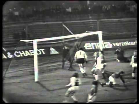 EUROPEAN SUPERCUP 1973 - A.F.C. AJAX - RANGERS GLASGOW F.C.  3:2