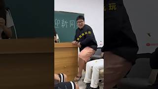 Teacher Fun In Clroom Viral Video