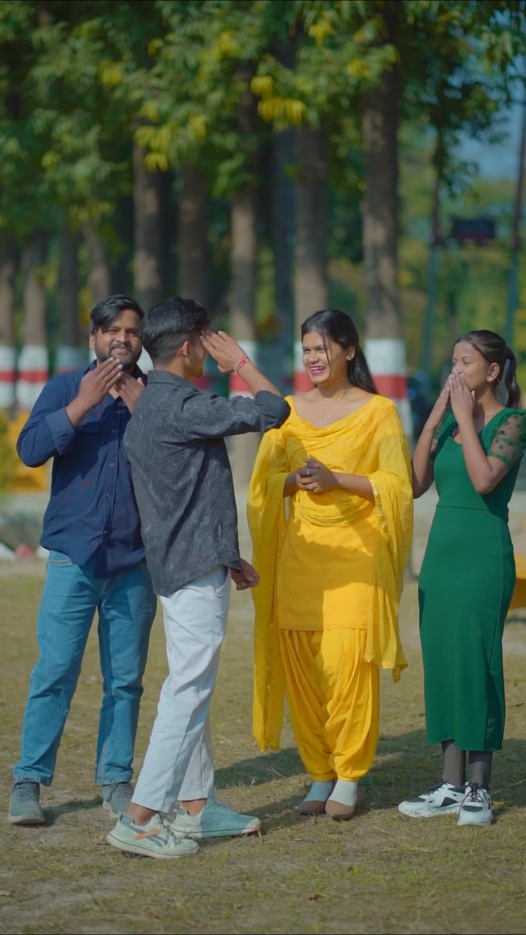 Meri maa 500 rupe mange to apni maa ko 1000 rupe de saku