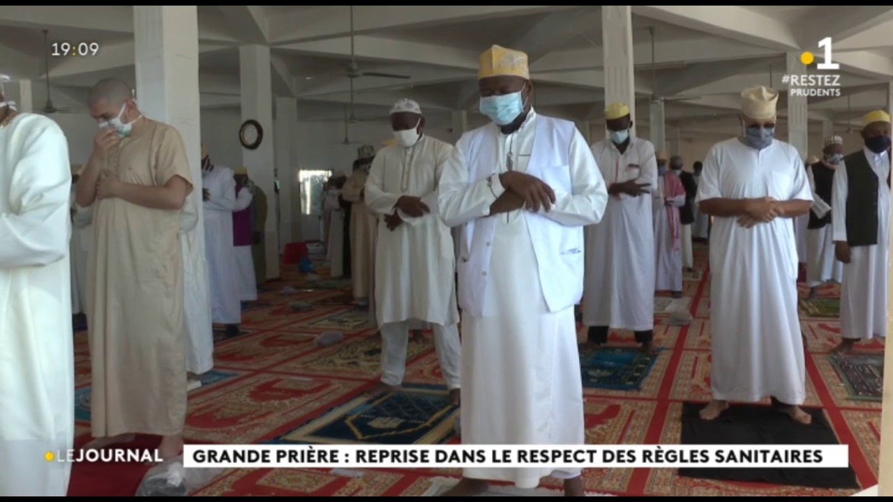 Grande prière : reprise dans le respect des règles sanitaires - YouTube