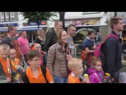 Intocht Avondvierdaagse Heerde 2018