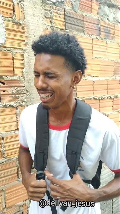 Vontade de cagar na escola