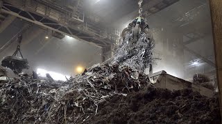 엄청난 규모로 철 스크랩을 녹여 H빔을 만드는 과정. 한국의 놀라운 철강 공장