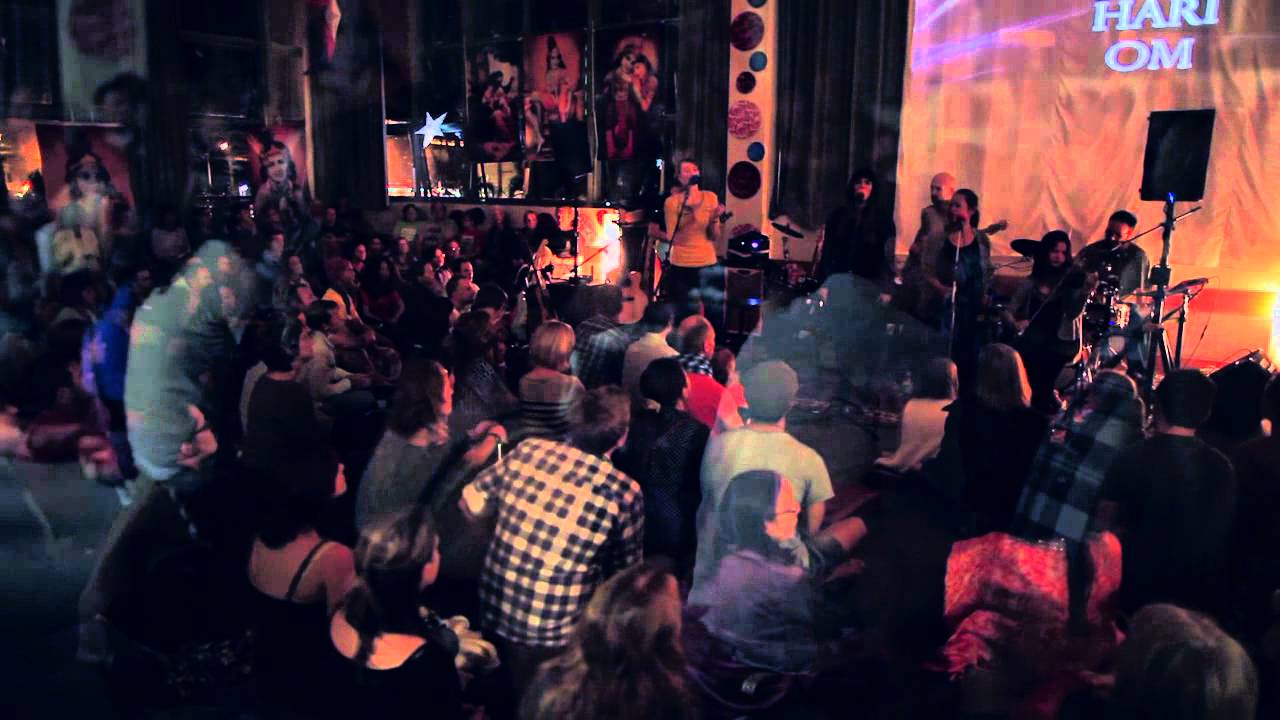 Mantra Rock Dance - Omkara Band - YouTube
