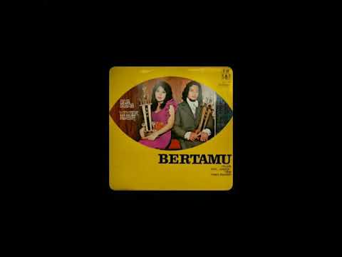 WIWIEK ABIDIN \u0026 RHOMA IRAMA - Bertamu