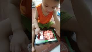 pi making a pizza on starfall