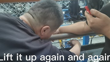 how to adjust double wire feeding chain link fence machine