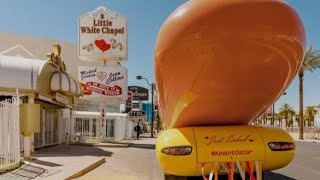 Here's how you can get married in an Oscar Mayer Wienermobile