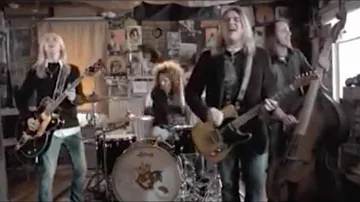 Black Stone Cherry - Things My Father Said [OFFICIAL VIDEO]