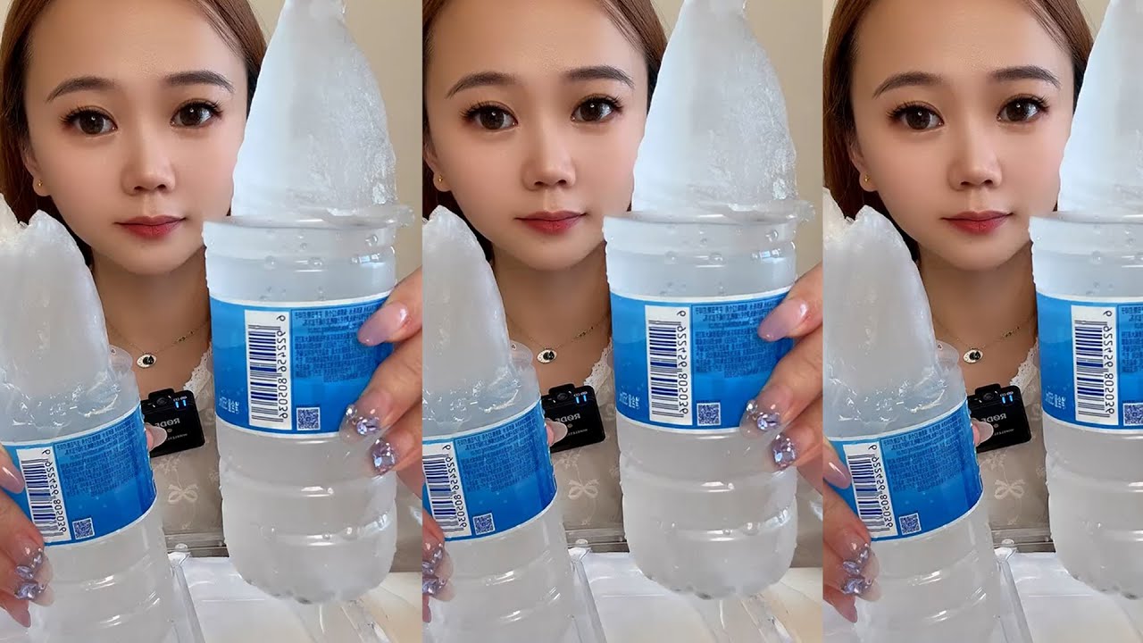 ✴️ASMR - Ice Eating ASMR- Freezer Frost Eating