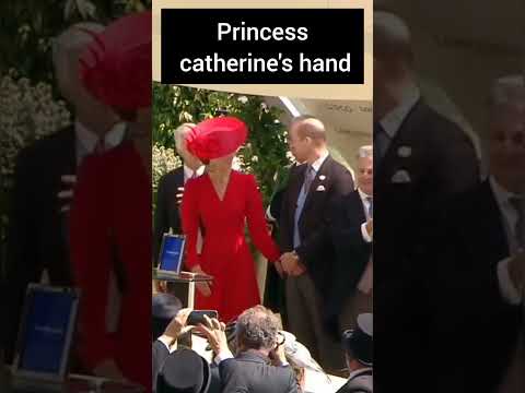 Video: Herzogin von Cambridge ist hübsch in Pink