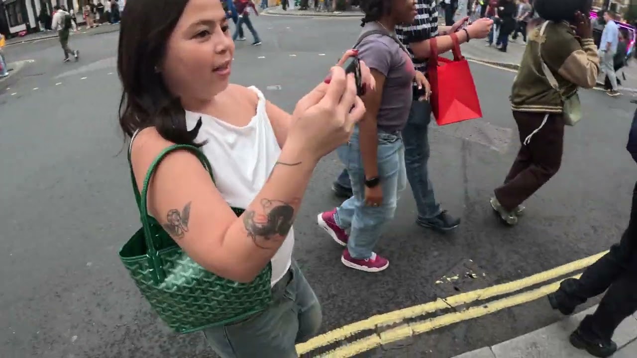 Covent Garden is for everyone who enjoys shopping, theatre/bars.