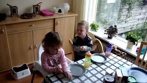 Huttie en tuttie lunchen samen