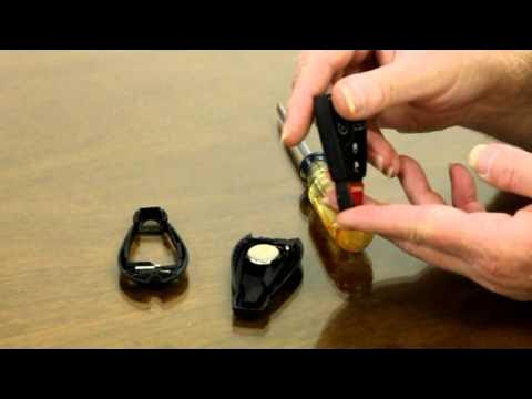 How to Change the Battery in the Dodge Challenger Key Fob - Tutorial