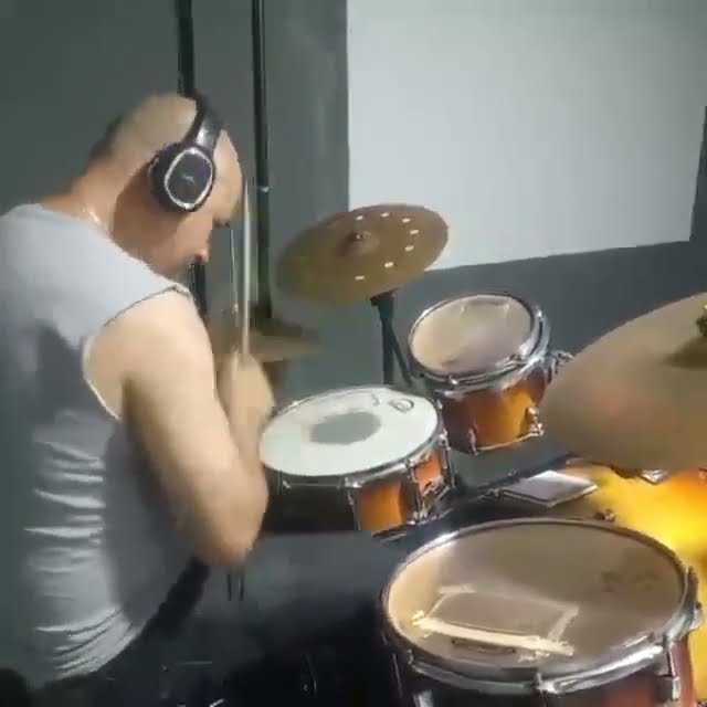 Limp bizkit head for the barricade drum cover only drums shorts