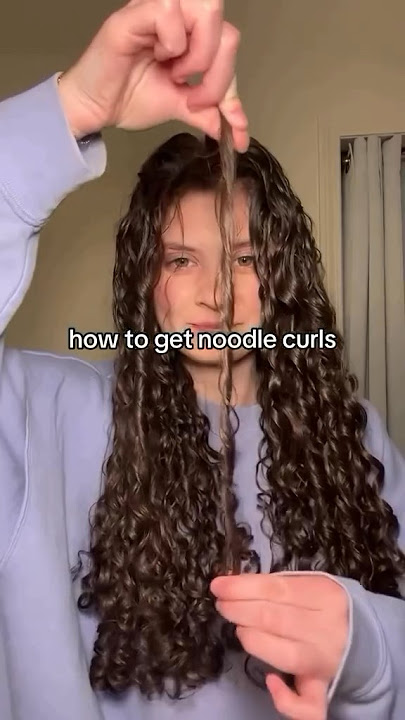 Download lagu Wanna get define noodles #curls effortlessly? Here’s How, using #Denman brush 👩‍🦱  #curlyhair