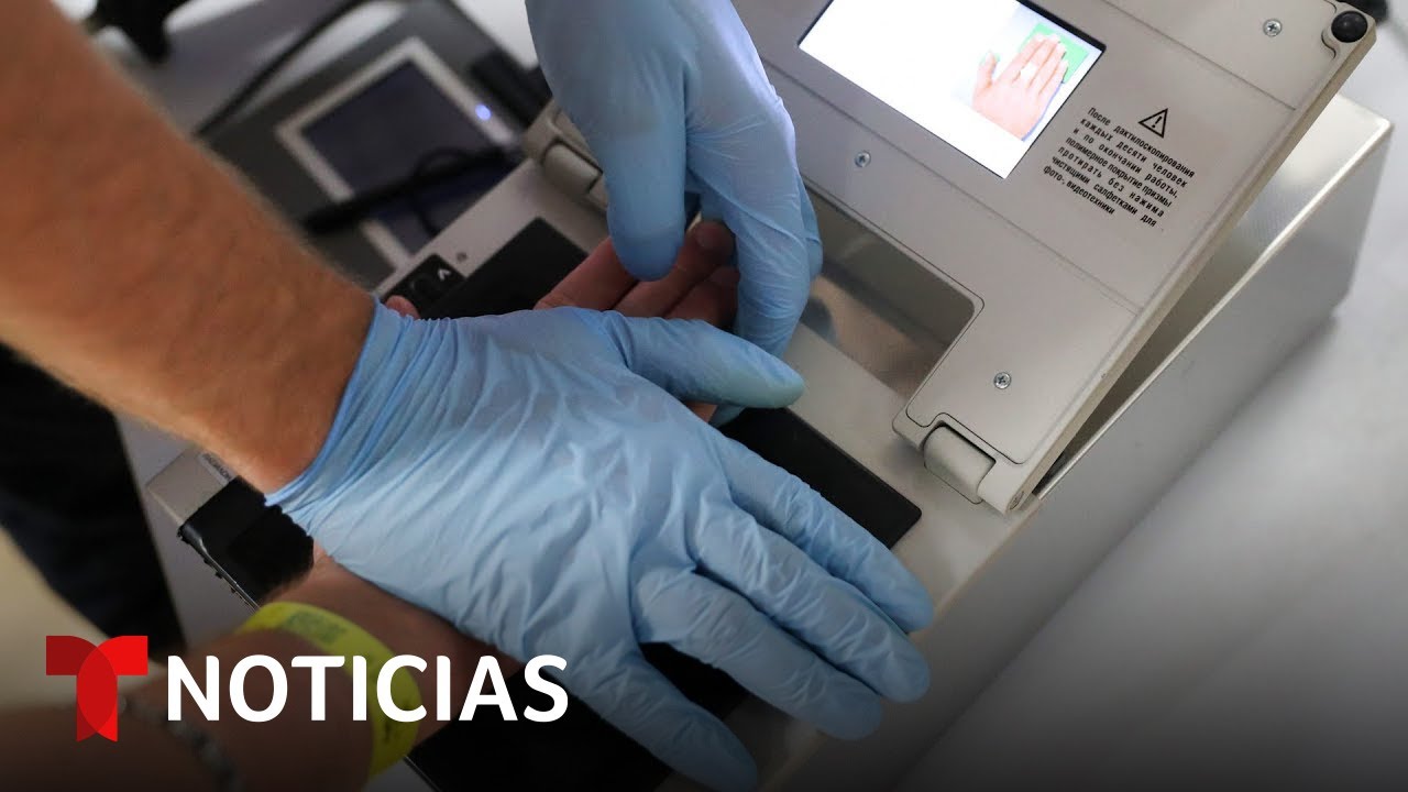 дактилоскопический сканер. дактилоскопическая карта для иностранцев. добровольная дактилоскопическая регистрация.