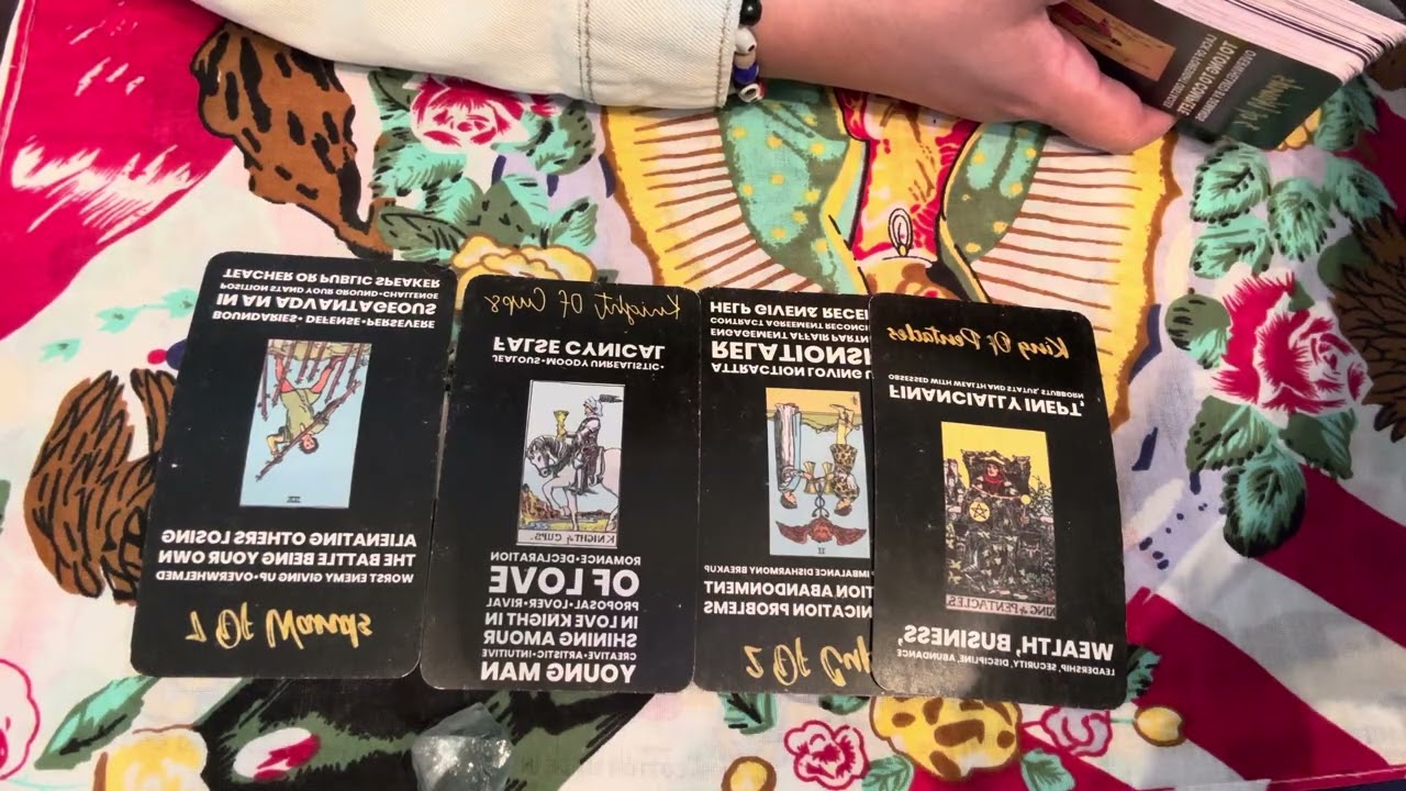 You are setting boundaries/focus on you #tarot #youtube #tarotreading #tarotreader 