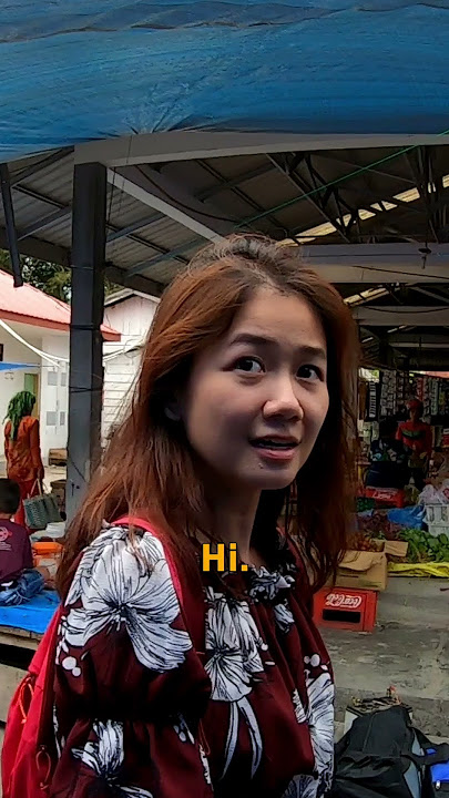 Saying Hello to an Indonesian Girl 🇮🇩