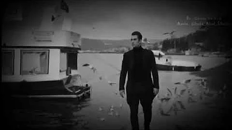 ياما خبيت بعيني دمعي وهمي الساكن فيي ياما خبيت بعيني دمعي وهمي الساكن فيي