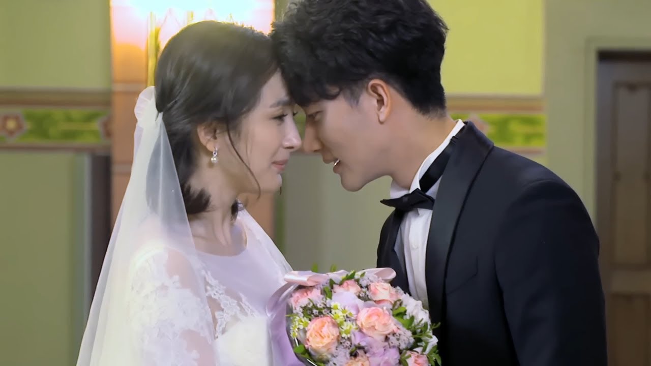 Несмотря на возражения родителей, генеральный директор сбежал с Золушкой и женился за границей!