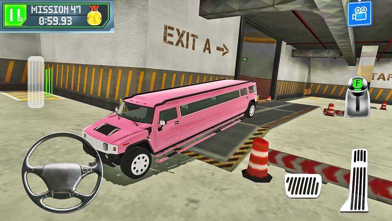 Extended Hummer Limousine Driving in Parking Lot Android Gameplay