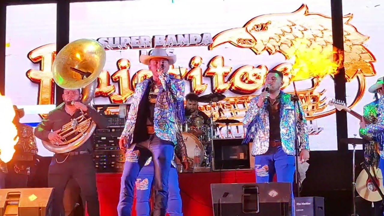 Super banda los pajaritos total mente en vivo acá en Ciudad altamirano guerrero 