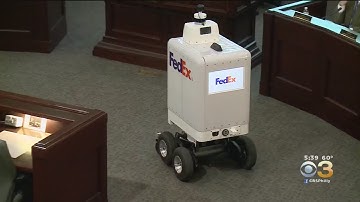 FedEx Shows Off Delivery Robots