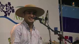 Video thumbnail of "El Llanero De Ñuble Y Su Banda Ranchera - Óyeme Cariño - Piquito De Oro - No Tengo Dinero En Vivo"