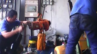 Repair and service hoist/chain hoist