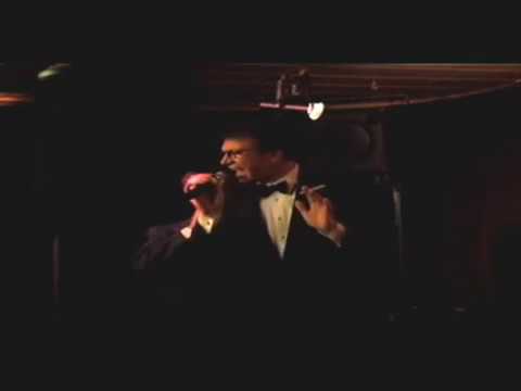 Steve Waddington sings Dean Martin