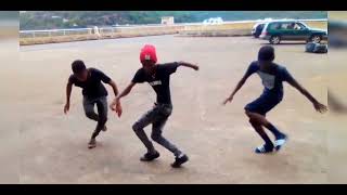 Master KG ft Nkosazana Daughter Sofa Slahlane(Gqom Remake) Bhenga Dance Hazardous FAM