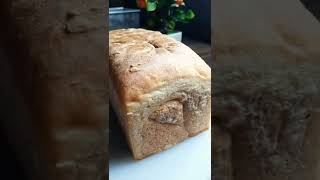 white sandwich bread