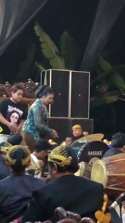 Niken salindry tiba di wayangan ki bayu aji keras wetan geneng ngawi #nikensalindry #kibayuaji