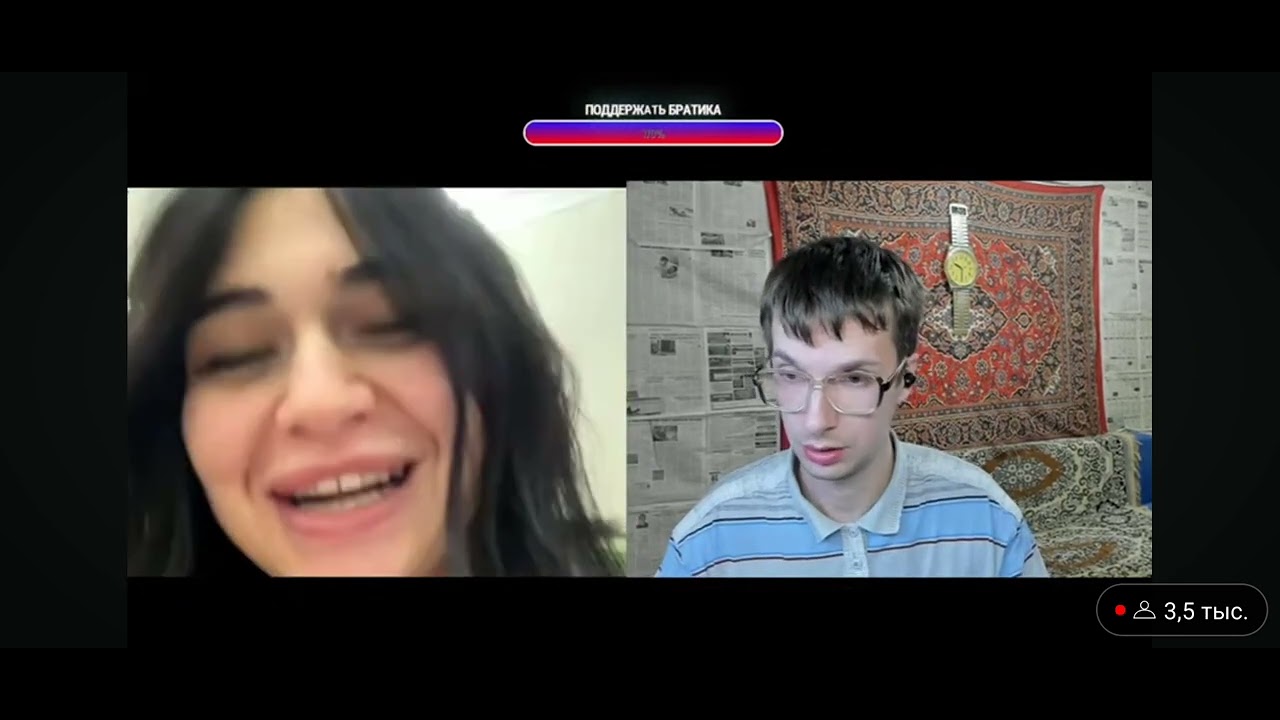 Креативный директор веселит девчюль.