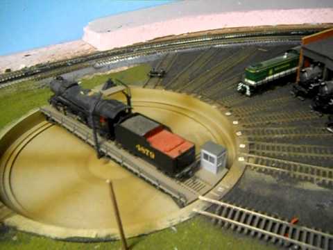 Model Railroad Turntable Operations. - YouTube