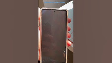 Pixel 7 underscreen sensors visible in Sunlight! #apple #google #tech #pixel #iphone #shorts #mkbhd