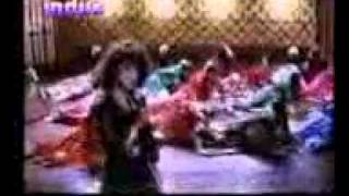 Download Hui Ankh Nam Aur Ye Dil Muskuraya 3gp Video MP3 Hui Ankh Nam Aur Ye Dil Muskuraya 3gp