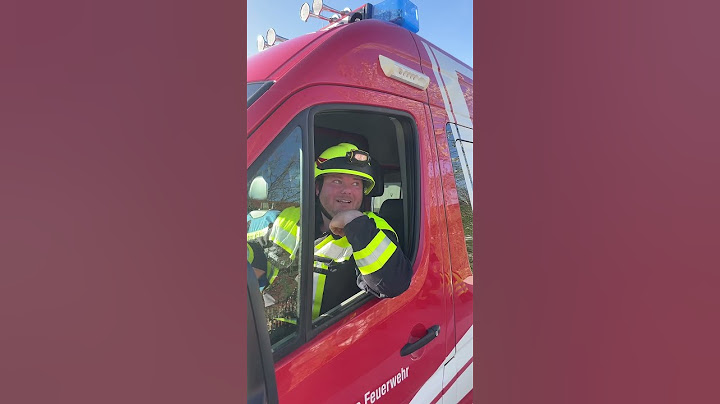 Wollts bei mir mitfahren Feuerwehr #feuerwehr #blaulicht #lustig #firefighter#schuhdesmanitu #shorts