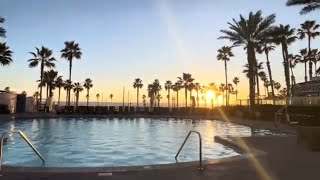 Spend the Christmas Holidays At Waterfront Beach Resort, Hilton Hotel Queen Suite Huntington Beach! by She Saved® 130 views 3 months ago 7 minutes, 10 seconds