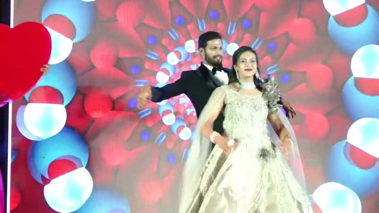 Bride Groom Couple Dance 