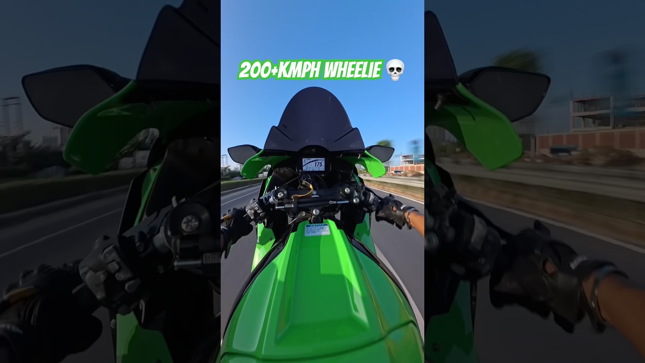 200+ KM/H Wheelie on Kawasaki ZX10R 😱 #viral #kawasaki10r