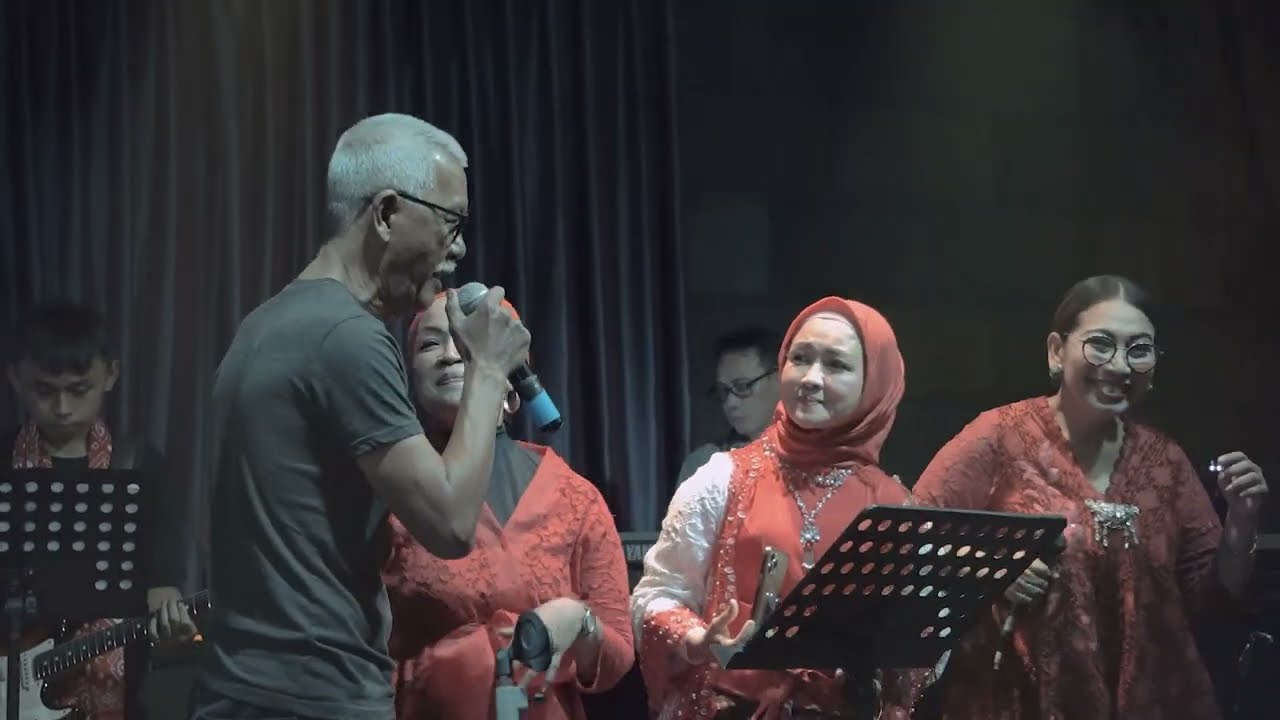 Hotel Des Indes - Djajoesman (Ganeshow: Guruh Sukarno Putra Tribute)