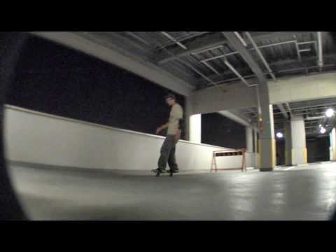 Freeline Skates/Backfooter-to-finger roll stomp