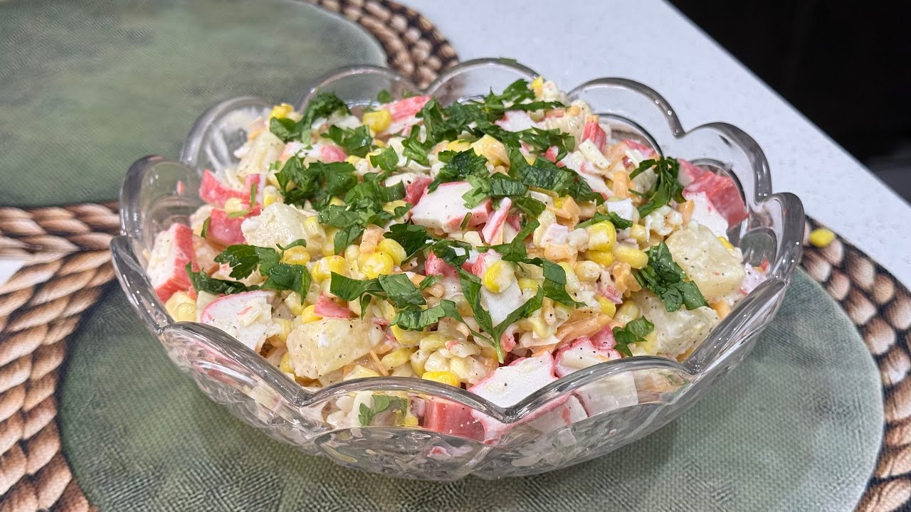 Салат, который просят снова — крабовые палочки, ананас и кукуруза 🍍🌽 Salad that is requested again
