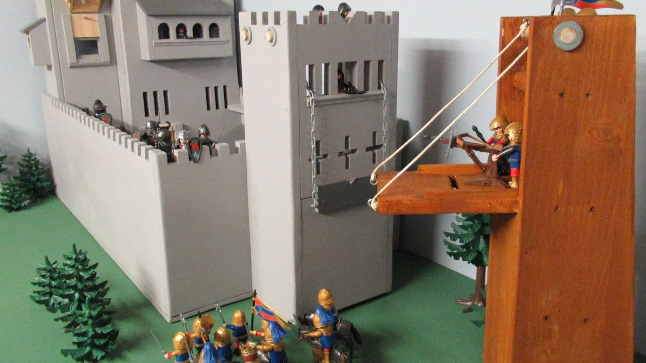 L' armée de Richard Coeur de Lion attaque le château fort ! Stop motion playmobil.