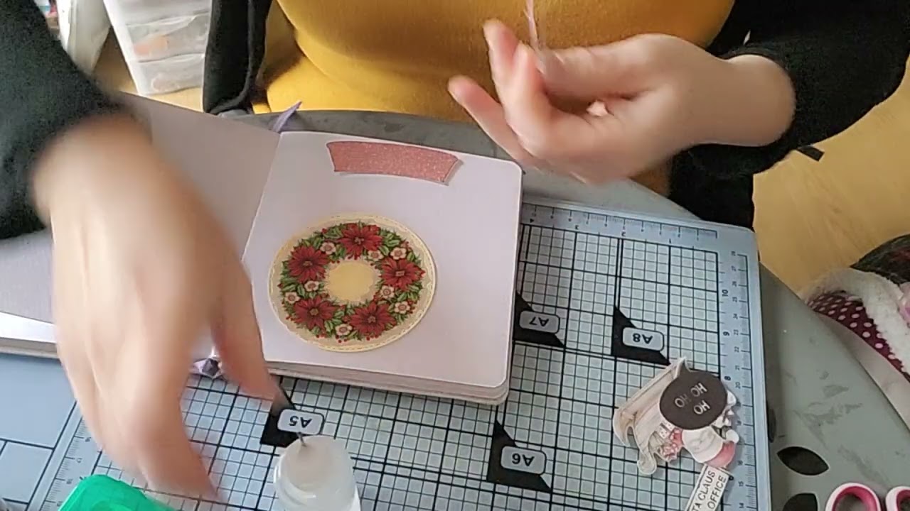 Defi Boule a neige  theme Noel avec le pere Noel JOYEUX NOEL a tous 